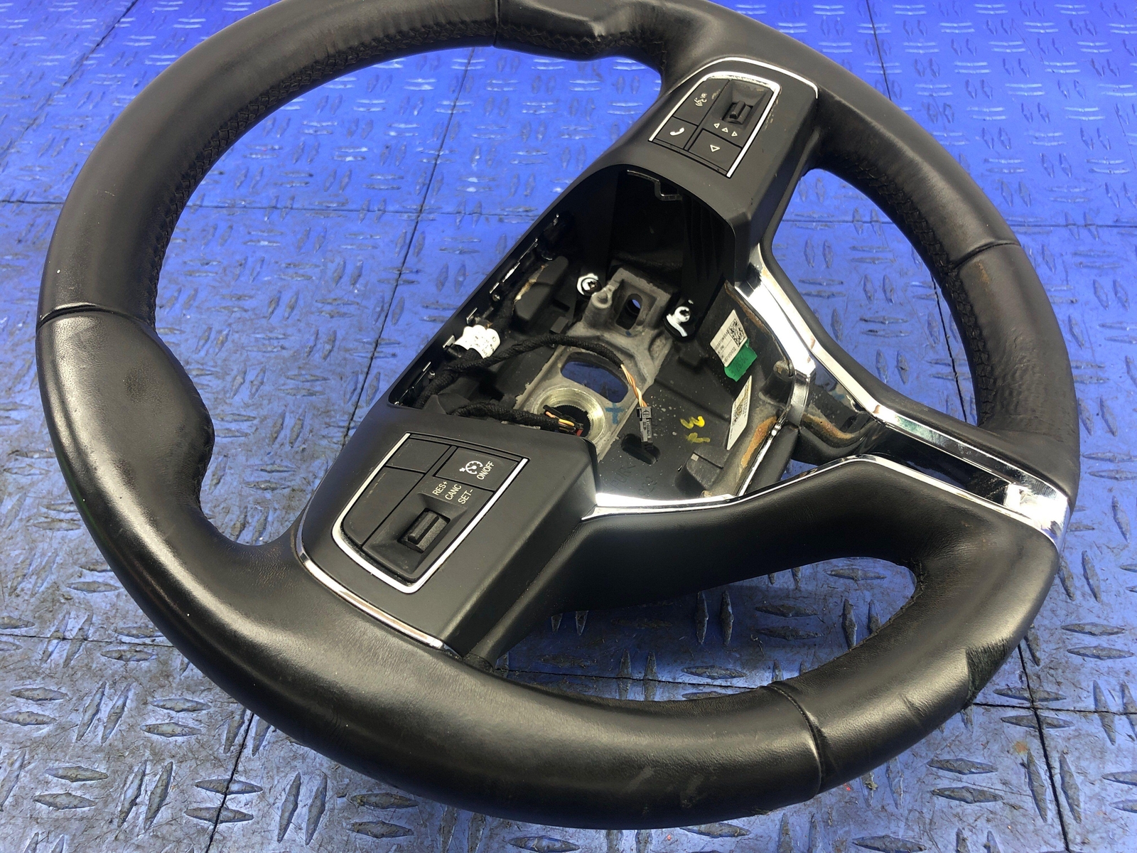 2018-2021 MASERATI GHIBLI BLACK LEATHER STEERING WHEEL OEM