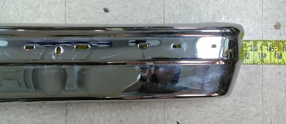 Parachoques delantero cromado Ford 1986 Crown Victoria/LTD (B280) usado OEM Foto 4 de 4