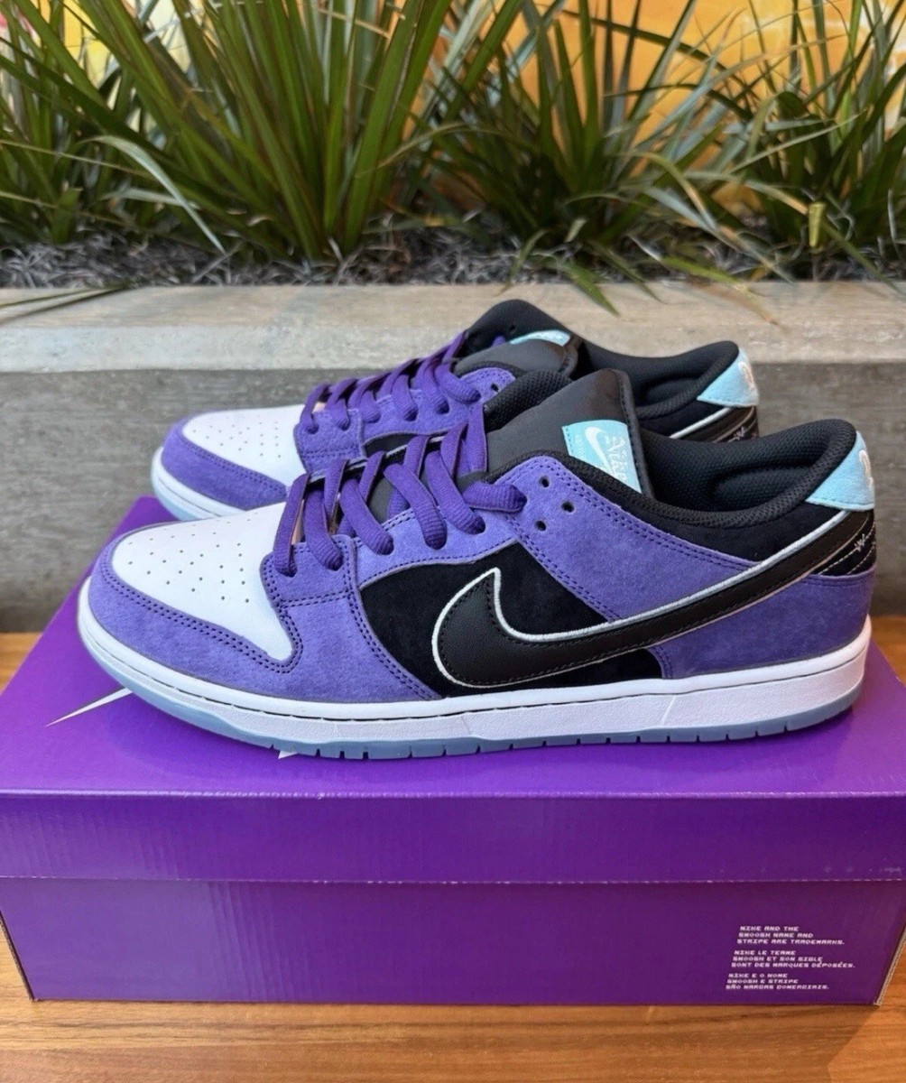 Size 9M Nike SB Dunk Low Pro x Hayley Wilson Black/Court Purple