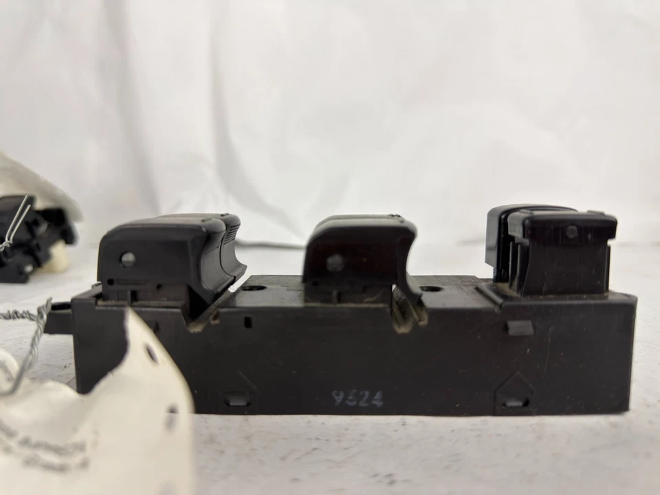 Interruptor maestro de la puerta delantera izquierda del lado del conductor Subaru Impreza 2008-2011 OEM Foto 3 de 4