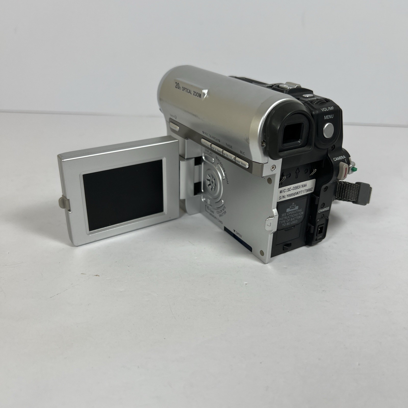 Samsung Digital-Cam SC-D353 NTSC Mini DV 20x Optical Zoom Di