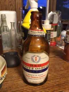 STUBBIE BEER BOTTLE PABST BREWING CO RED WHITE BLUE PAPER LABEL. IRTP WIS WI