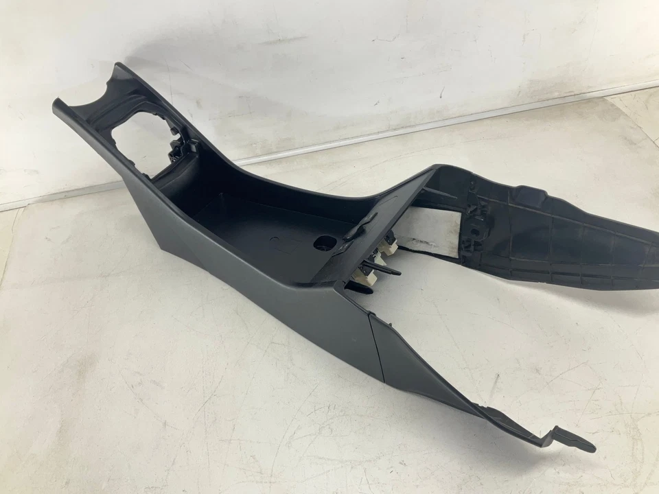 Marco de carrocería de consola central delantera enchufable Toyota Prius 12-15 con interruptor de control Foto 4 de 4