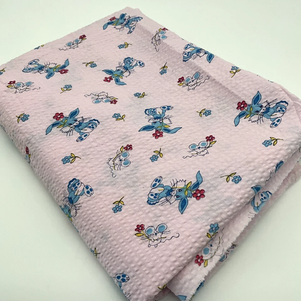 Tecido de algodão vintage rosa Seersucker azul coelho rato floral 2,5 jardas x 35" de largura - Imagem 3 de 4