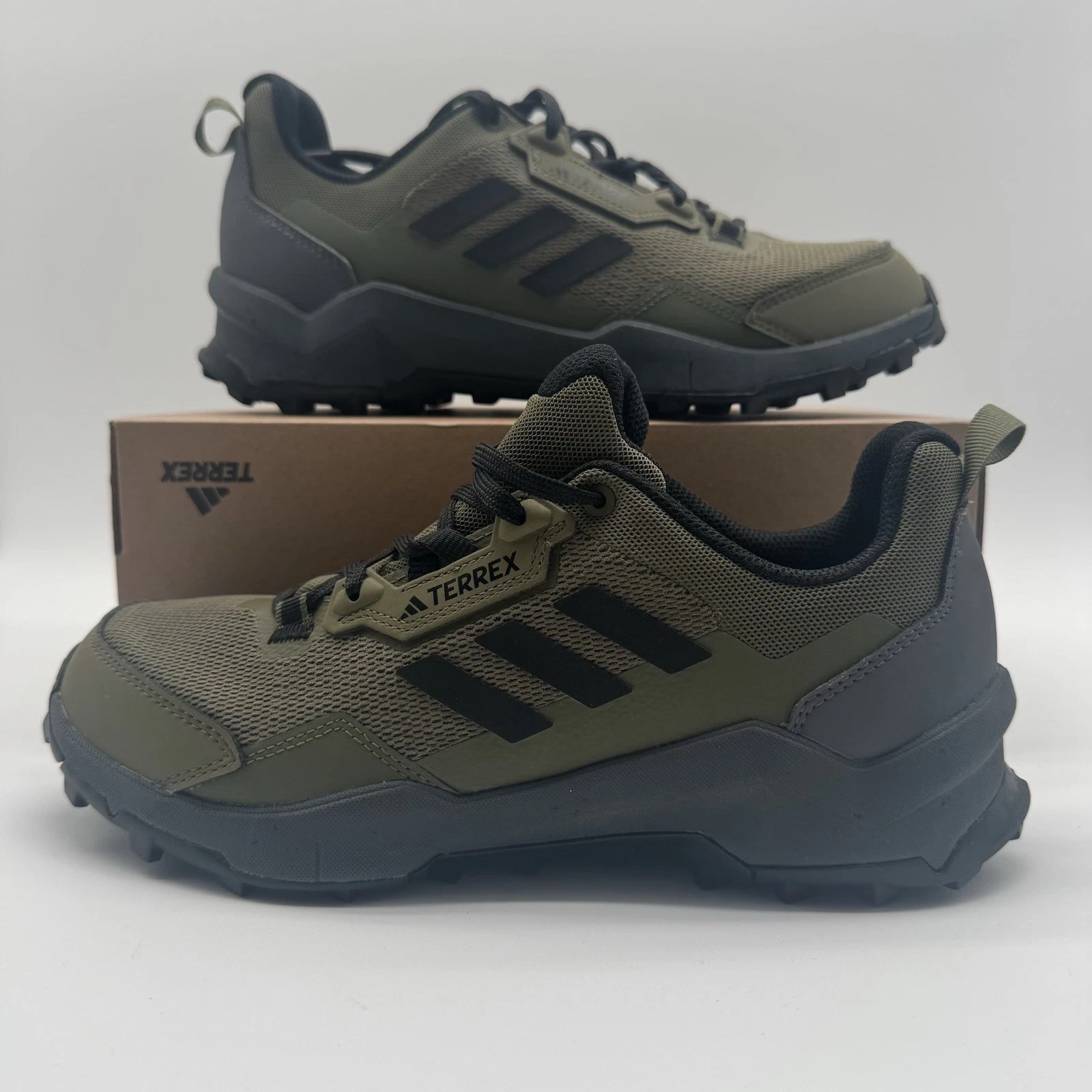 Adidas Terrex 4X4 Hiking/Trail Shoes HP7390 Men's Khaki-Black Sz 14
Opens in a new window or tab