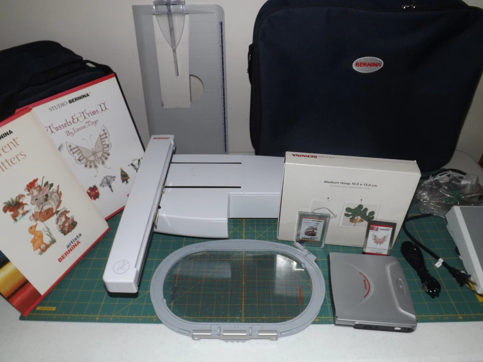 Bernina 730e Sew & Emb Machine , Low Hrs, Ex, Cond. 2 feetures books & Lots Acc - Image 2 of 4