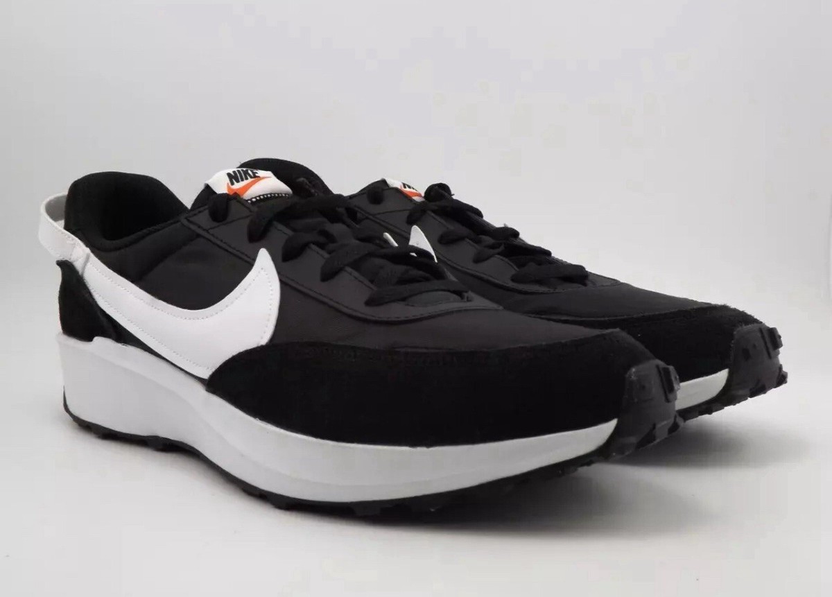 NIKE Waffle Debut Black White Strike Trail Running Men display picture 3