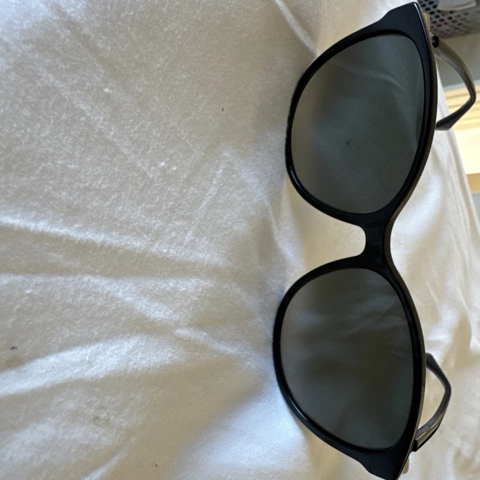 Gafas Fendi vintage para mujer Foto 3 de 4