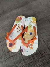 Joyfolie Mia Joy Flip Flops Flower Bow Youth 1/2