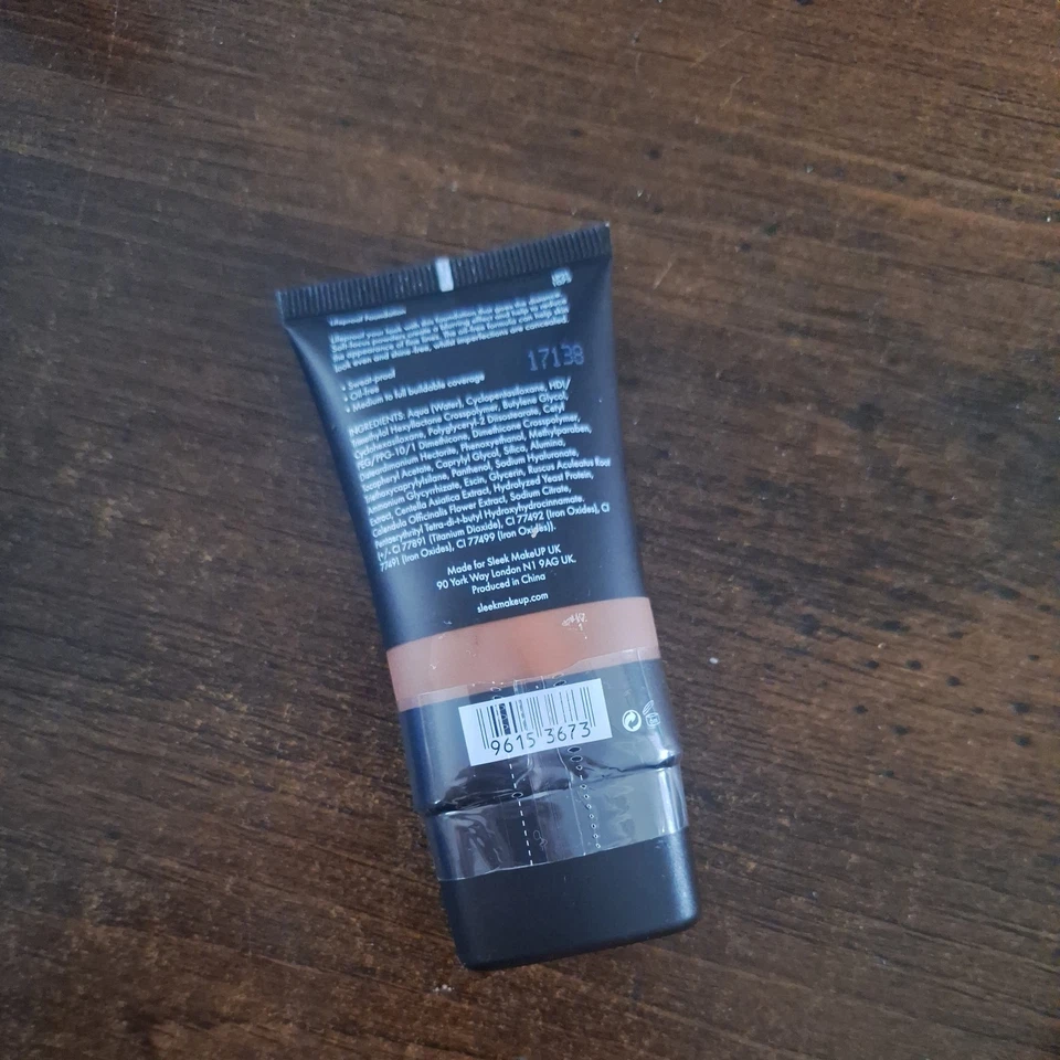 New Sealed Sleek MakeUP Lifeproof Foundation LP21 30ml Oil-free Sweat-proof  - Image 2 of 2