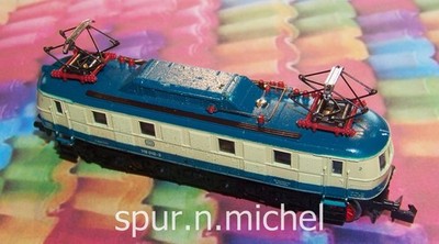 1 Lokomotive analog DC E-Lok beige E 19 (119 012-3) Artikel 2452 Spur N Arnold