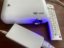 LG Projector PH550- CinaBeam LED Projector With Built-in Battery