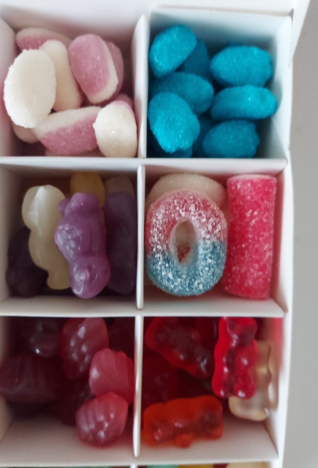 Pick N Mix Sweets Gummy Candy Box Party Gift Jellies, 16 sections 400g