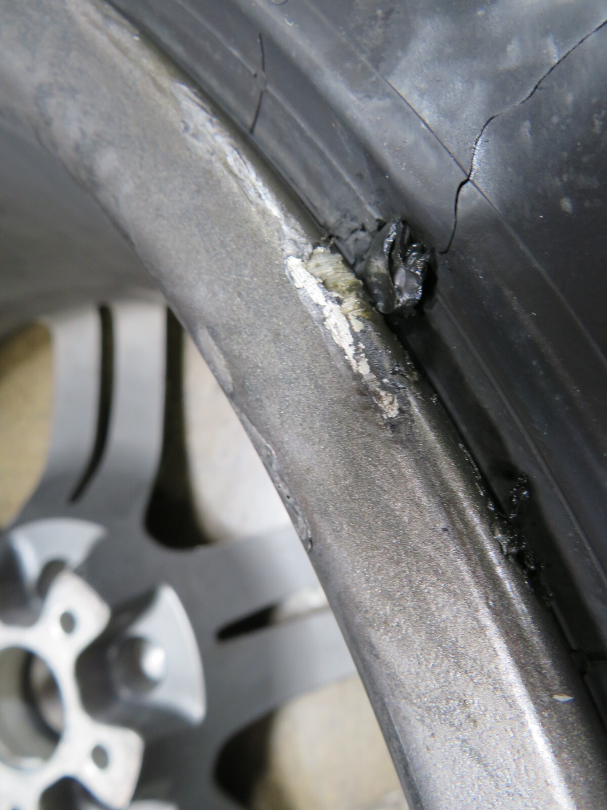 Ferrari Portofino, Rear Wheel, Heavy Dmg, Used, P/N 336567