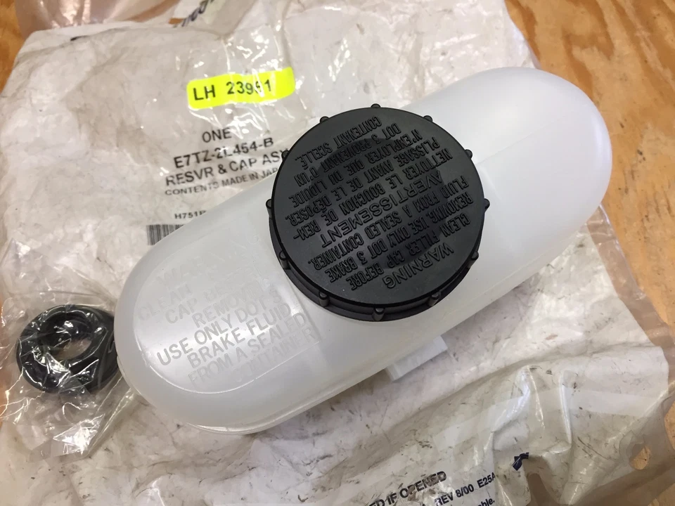 89 90 91 92 93 1988 Ford F 150 250 nos cilindro de freno depósito E7tz-2L454-B Foto 2 de 2