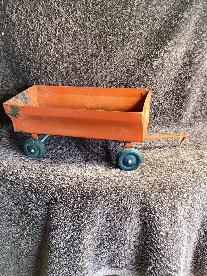 Vagón barcaza Ulitily vintage Allis Chalmers Farm caja acampanada 1/16/naranja años 60’s  Foto 2 de 4