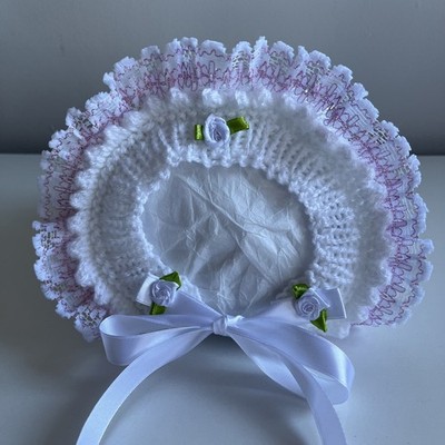 Handgestrickte Baby Mädchen Mütze/Mütze 6-12 Monate.