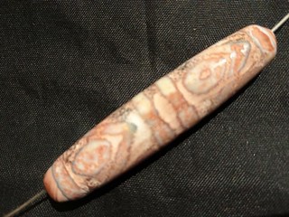 Lovely Rare Tibetan Old White Natural Agate Dzi 8Eyed Bead SS103