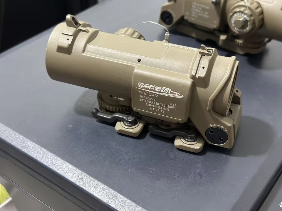 DR 1-4x32 瞄准镜广角高清视图带 QD 安装防震防水狩猎 — 第 2/4 张图片