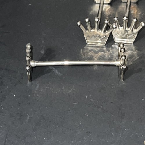 6- Silverplated Knife Rest MCM Kings Crown - Picture 4 of 4