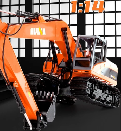 Huina RC Digger 1/14 Scale Remote Controlled Excavator with Longer Extended Arm - Picture 10 of 22