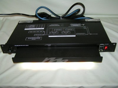 Middle Atlantic PDLT-815RV-RN Rack Light w/ 15A Power Center & Surge Suppression