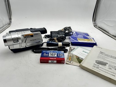 Sony Handycam CCD-TRV118 Nighshot Camcorder Bundle Tested & Working