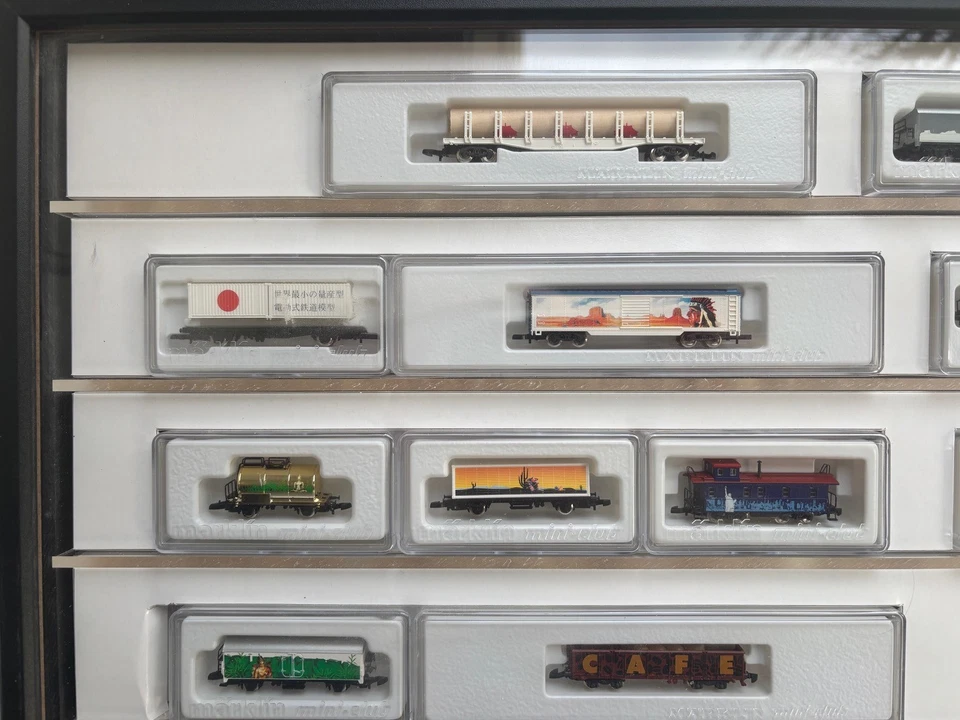 Märklin Mini Club Spur Z 81098 Adventskalender, 24 Wagen in Vitrine - Bild 4 von 4