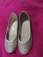 Girls Gold Flats Size 2 Youth