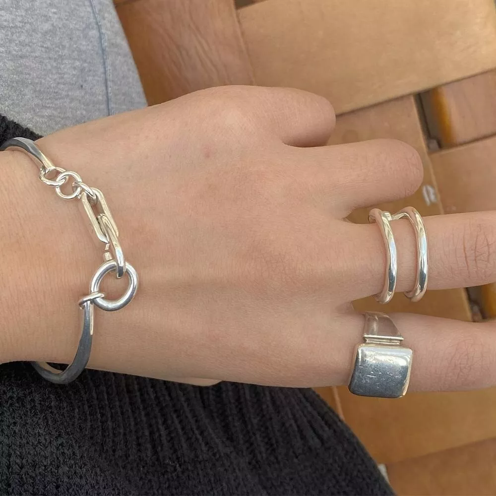 Vintage 925 Sterling Silver Thai Lock Knot Bracelet Elegant Unique Trendy Bangle