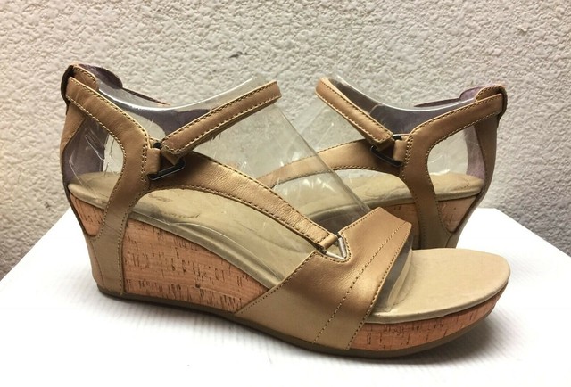 tan leather tevas