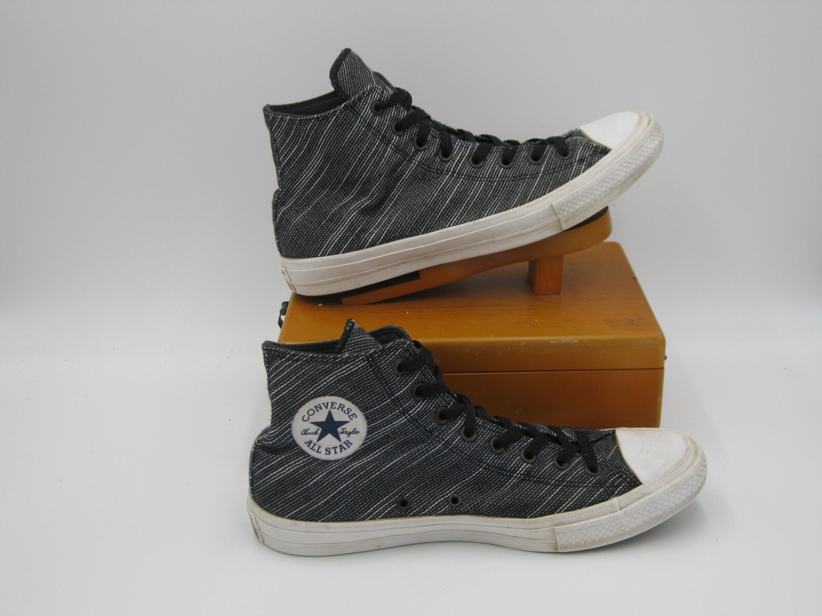 chuck taylor 2 black