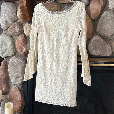 Laundry by Shelli Segal White Lace Beaded Scoop Neck Bell Sleeve Dress, Size S