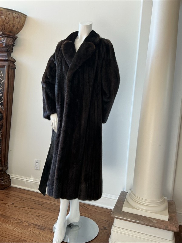 Work Finest Natural Dark Ranch Mink Coat Size L By Blackglama