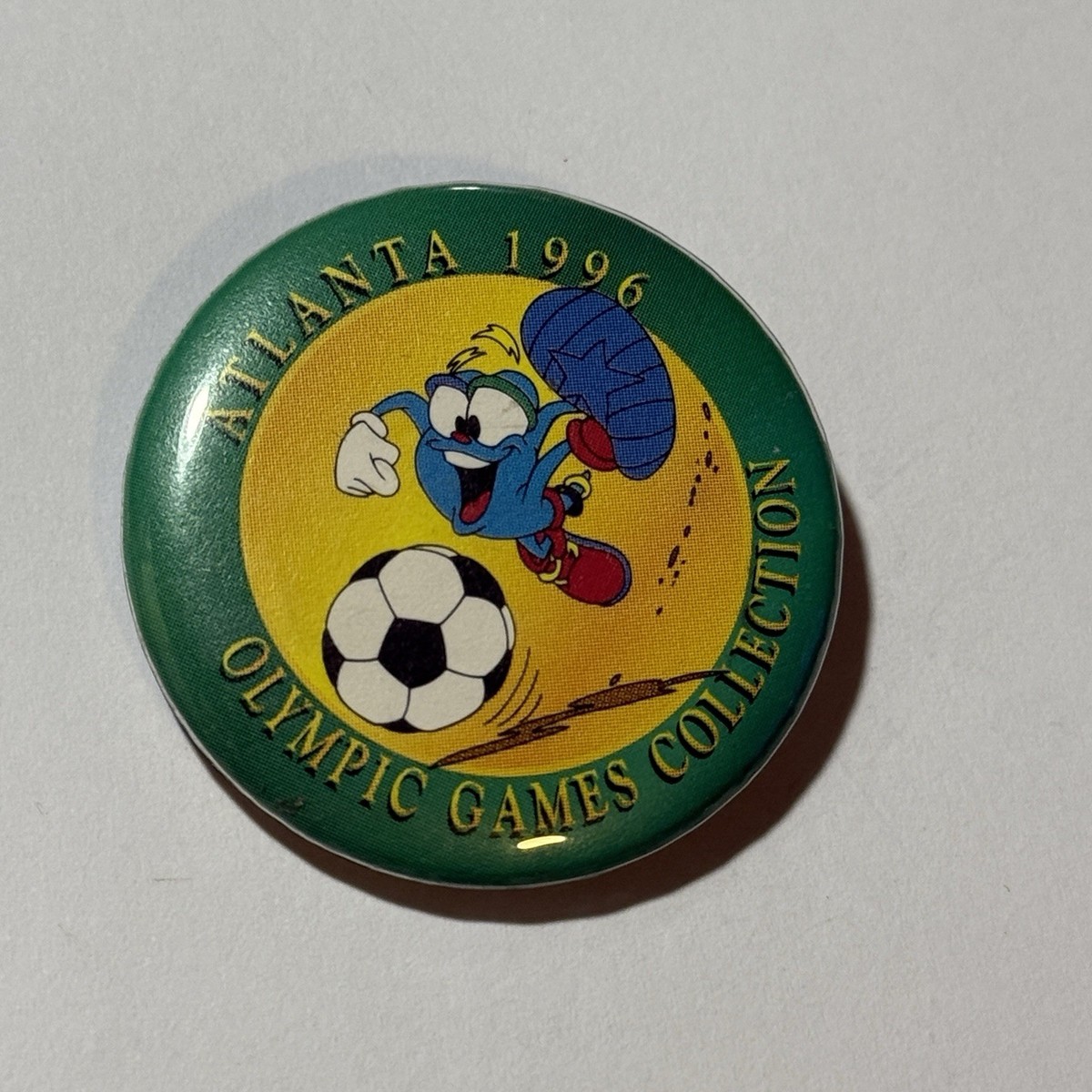 1996 Atlanta GA Olympic Games Collection Soccer Mascot Izzy Button