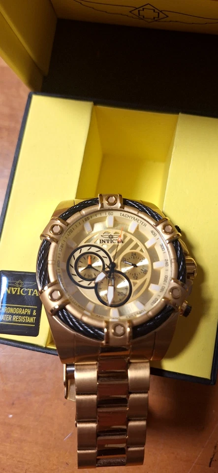 Reloj Hombre Invicta Bolt Cronógrafo Relleno Dorado 52MM Foto 2 de 4
