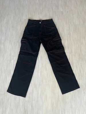 Pantalones cargo Forever 21 negros rojos costuras en contraste pierna ancha utilitarios talla M - Imagen 1 de 4