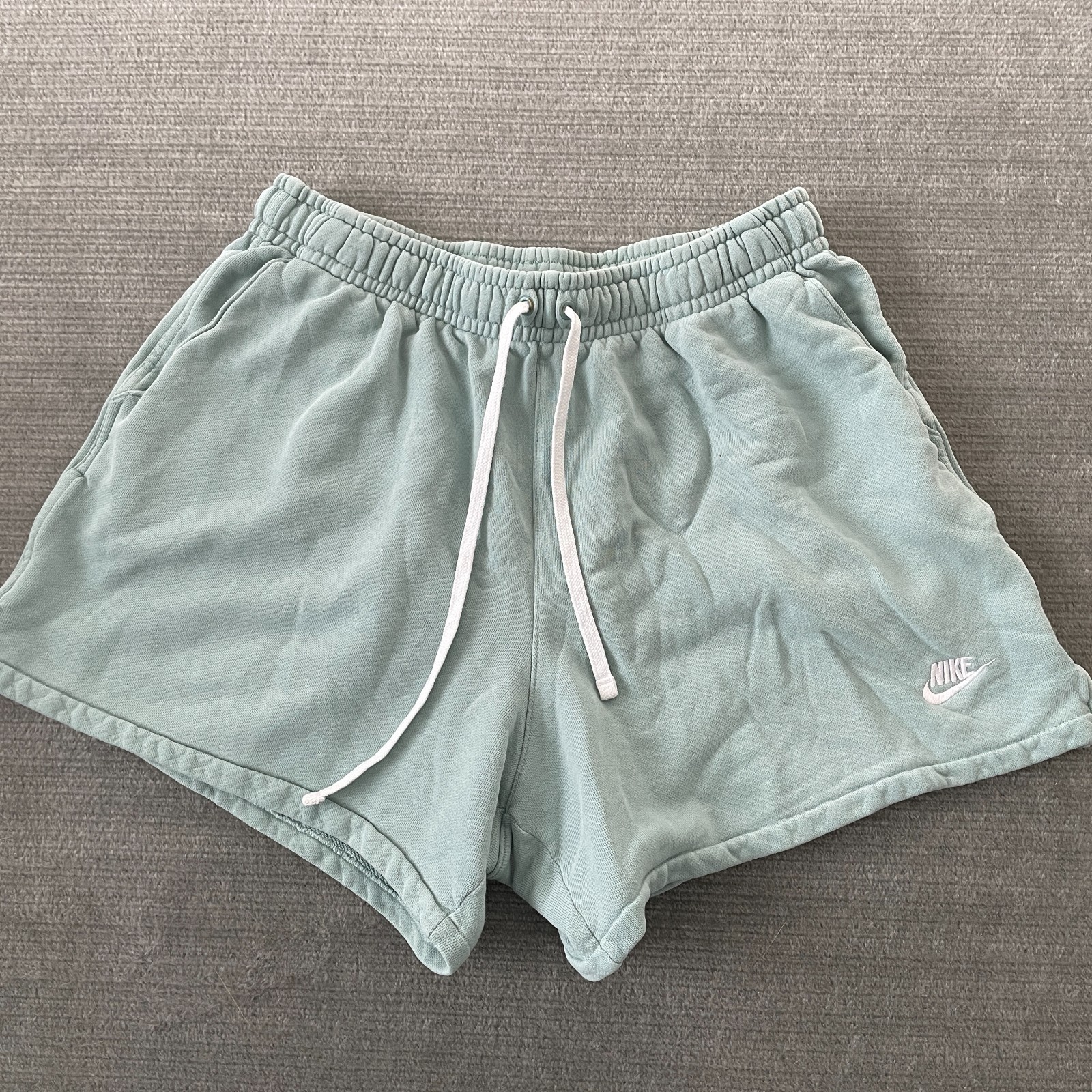Nike Sportswear Womens XL Green Club Fleece Mid-Rise Drawstring Sweat Shorts