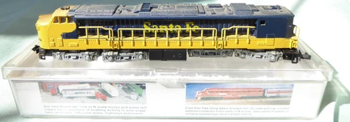 Con-Cor 7775 N USA Diesel Locomotive Santa Fé SF With Light, Multi-Color, OVP