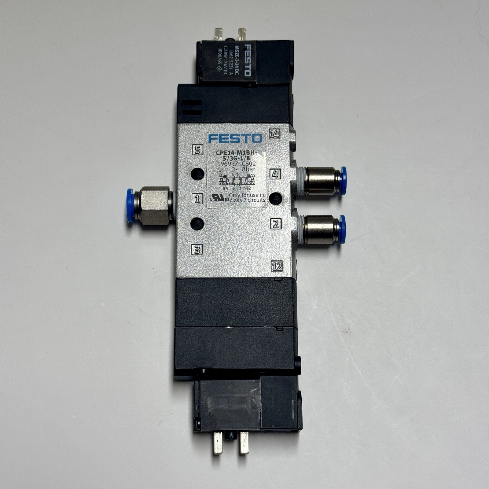 FESTO CPE14-M1BH-5/3G-1/8 196937 Solenoid Valve **SALE** FREE SHIPPING