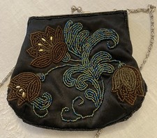 Vintage Multi Color Beaded/Sequined Purse with Kiss Lock Closure