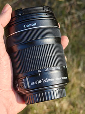 Canon EF-S 18-135mm f/3.5-5.6 IS STM Lens - Excellent/mint condition