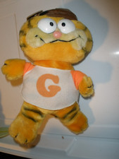 Vintage Dakin Fun Farm Baseball Cap Shirt Garfield Plush 10" 0101