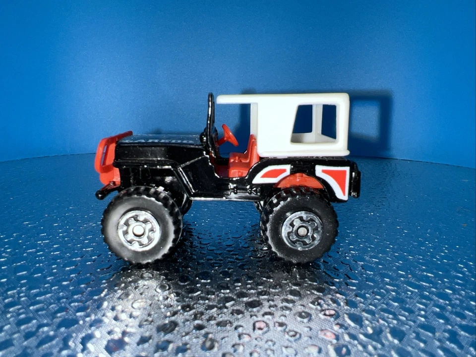 1981 Matchbox Black With Removable White Top 4X4 JEEP LAREDO Minty - Image 3 of 4
