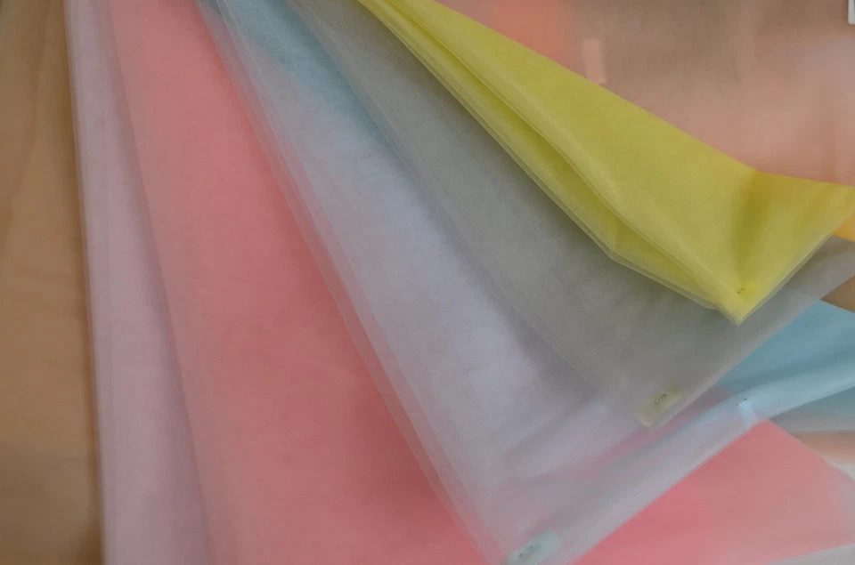 Tela de tul nupcial de 108" de ancho | Tul de nailon | Velo de novia suave y decoración 50 yardas Foto 3 de 4