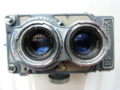 YASHICA 44 TLR GREY FILM CAMERA,DUAL LENS,127 FILM,AS IS,UNTESTED