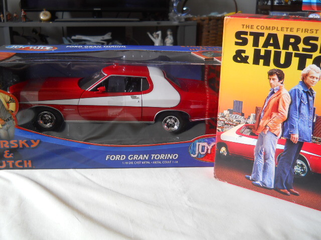 ERTL アーテル Ford Grand Torino 1/18 Ertl Joyride Ford Gran Torino Starsky and Hutch 1/18 Diecast