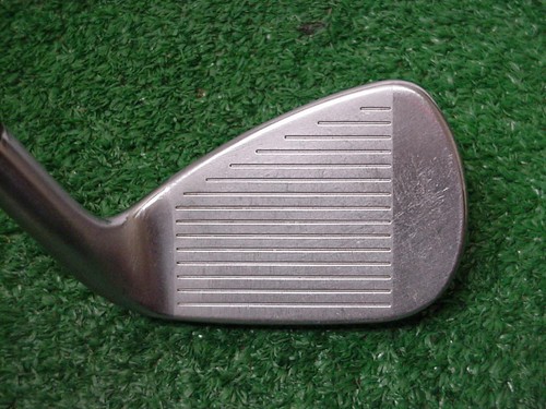 Mano izquierda Taylor Made P-790 9 Iron Tour edición Dynamic Gold S-400 Stiff Flex - Imagen 2 de 6
