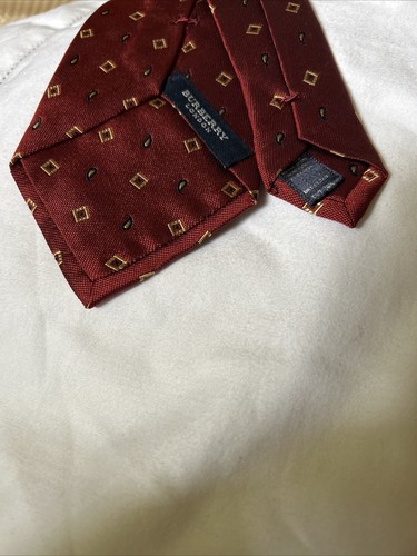 Burberry London Men's Necktie Tie Silk Royal Red/ Gold Diamonds /Black Paisley - Picture 6 of 6
