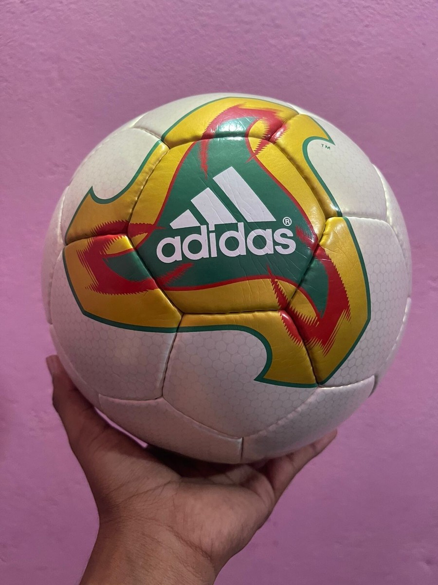 Adidas Fevernova Official Match Ball FIFA World cup 2002